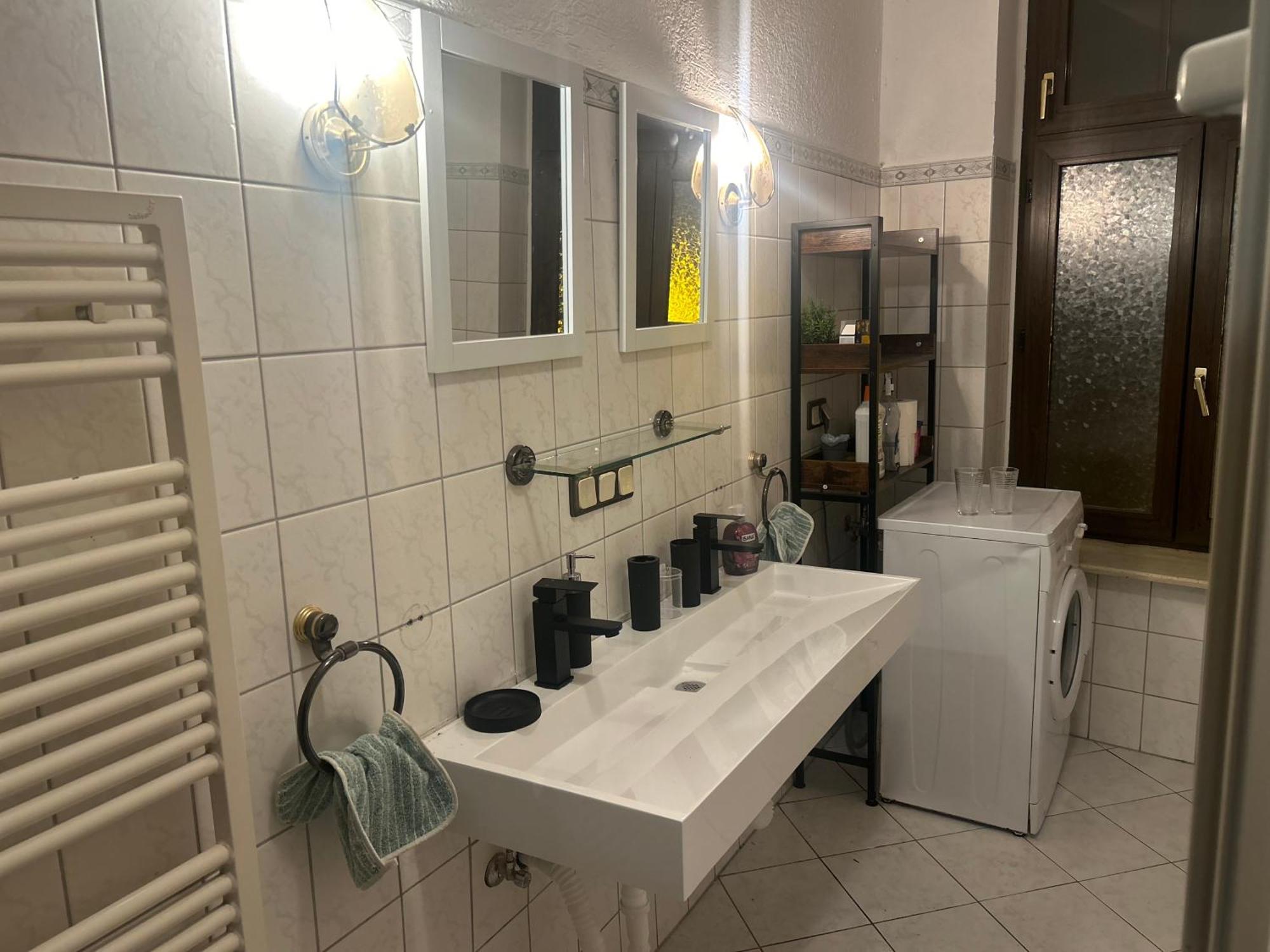 Homestay Piano Halle - Netflix - Free Wifi 5 *